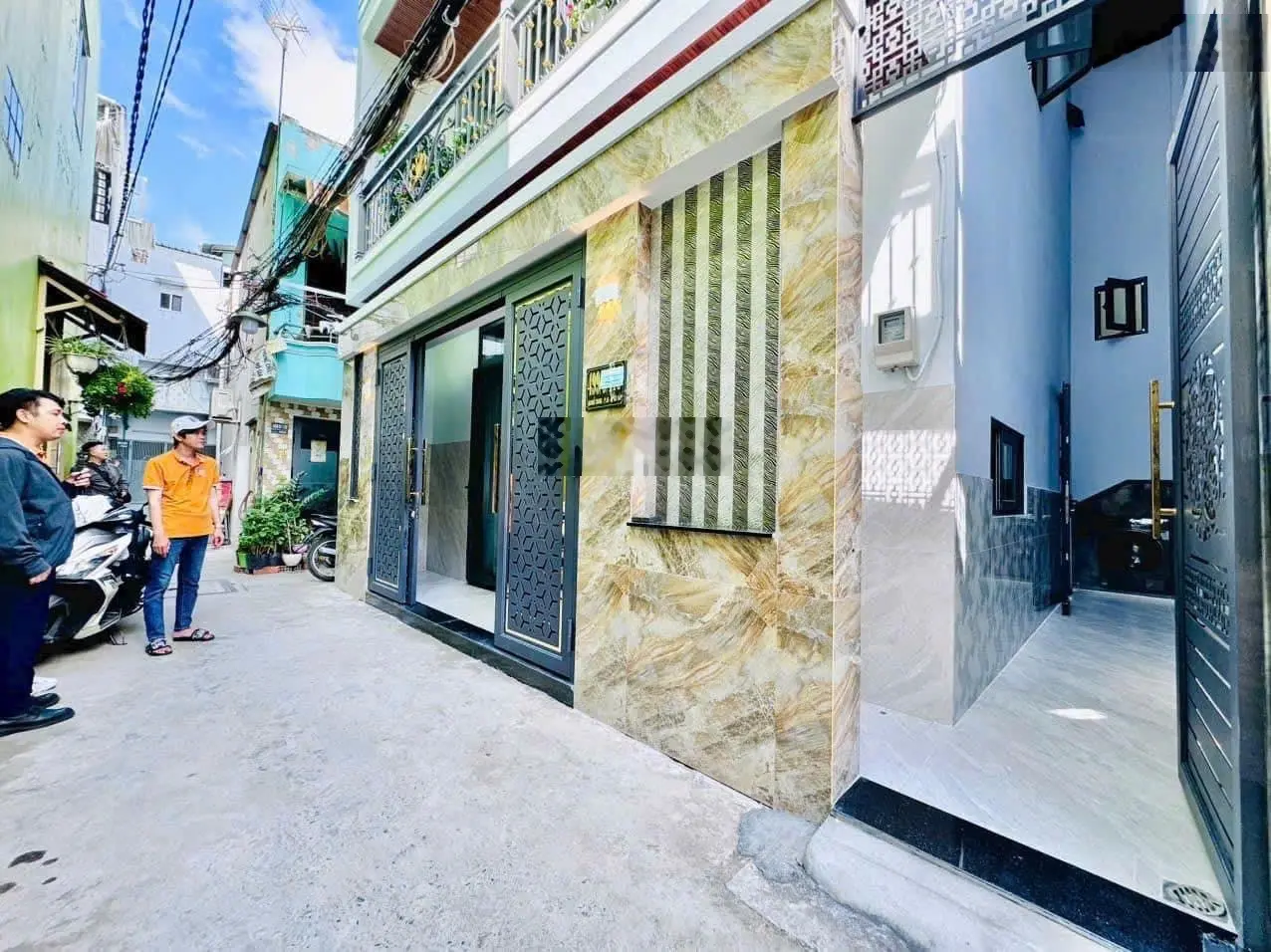 Bán nhà 45m2 Trường Sa, P14, Q3. 3 lầu, 4PN, 4WC. Có sổ sẵn, hẻm 6m