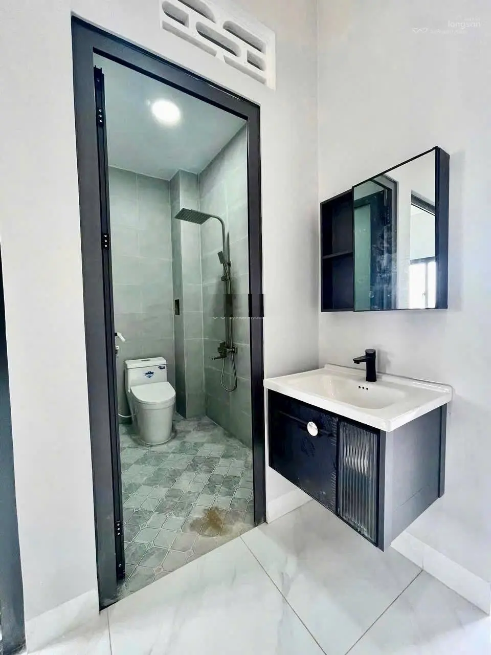 Căn nhà lầu giá rẻ chỉ 750tr gần chợ Thanh Hoá - Trảng Dài - Biên Hoà