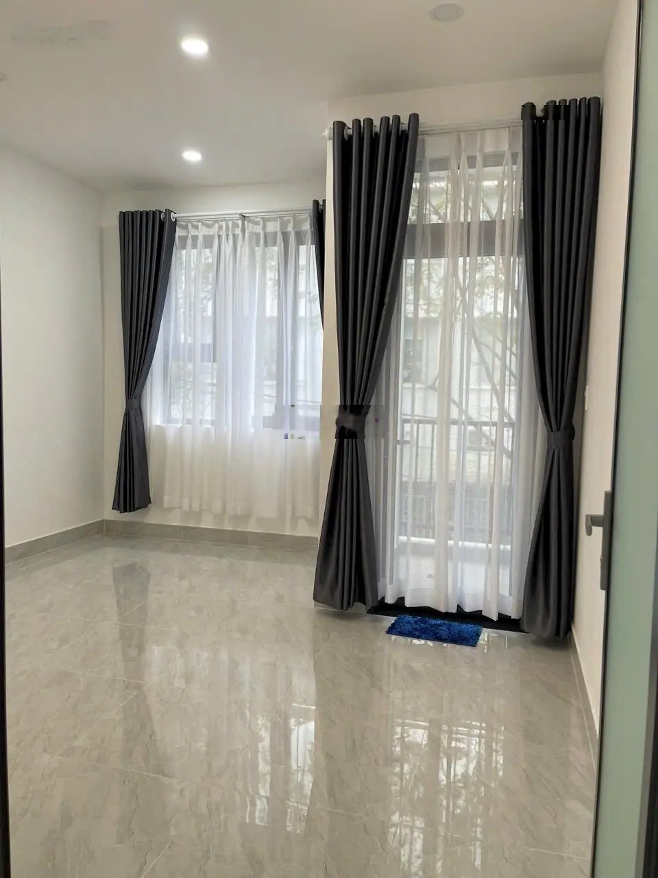 Bán nhà HXH 8m có lề láng nhựa sạch đẹp 4 tầng DT: 55m2 3PN 3wc Trương Văn Thành, Hiệp Phú, Q9