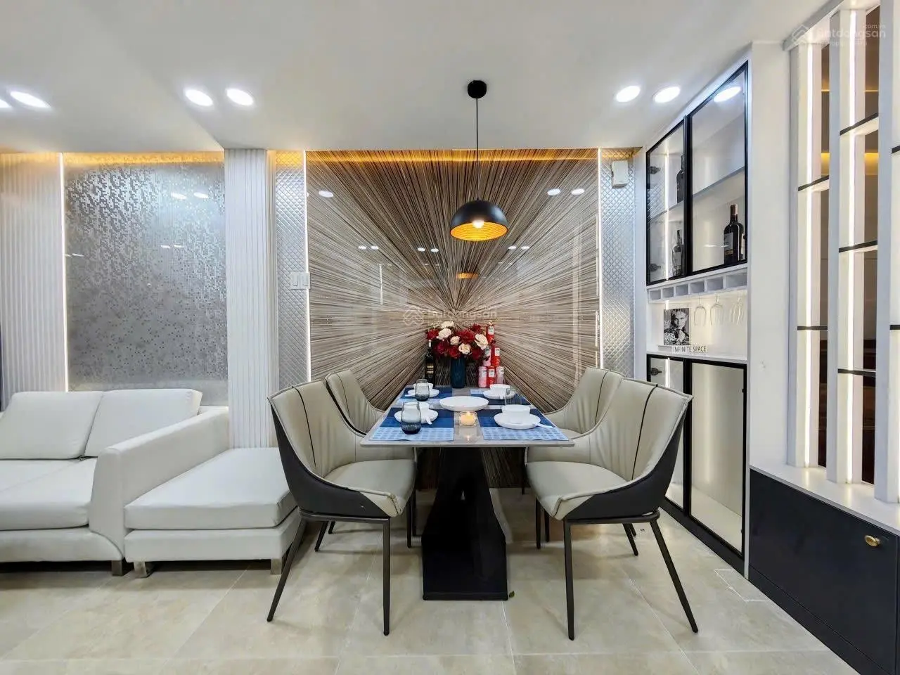 Bán nhà 3 tầng Phan Xích Long, kết cấu đep, hẻm thông giá 6,95 tỷ
