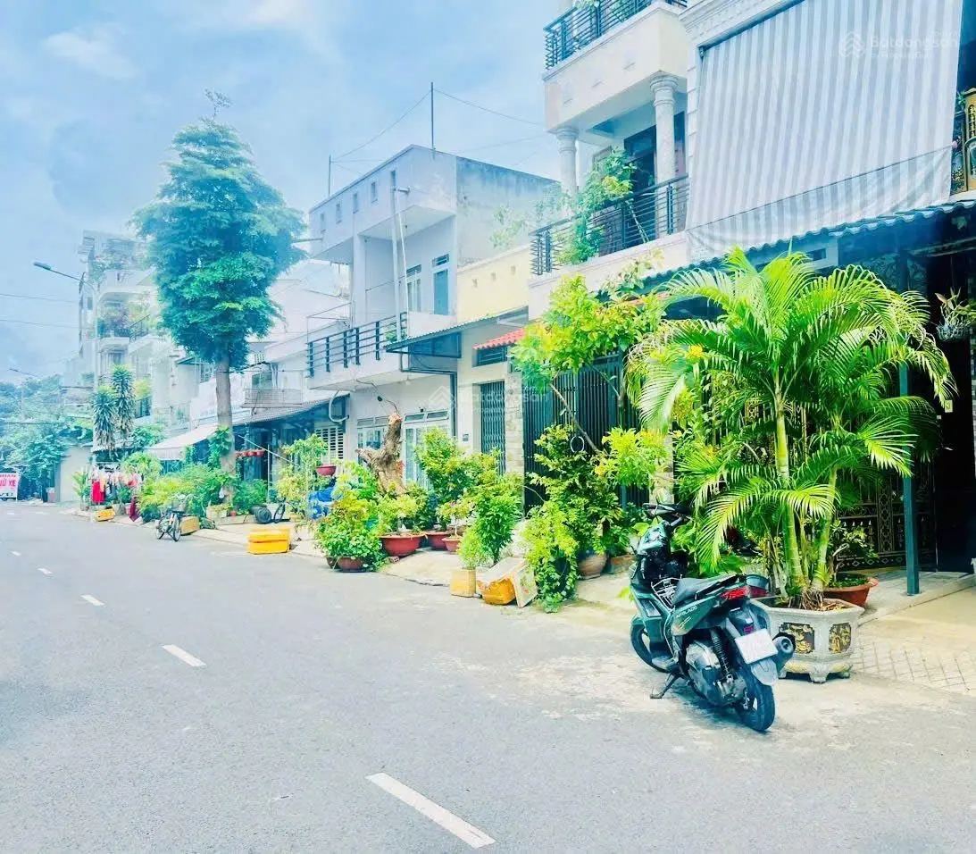 Bán gấp nhà hẻm 12m P. Tân Quý, 2MT trước sau, đúc 3.5 tấm, XH ngủ trong nhà, giá 7.8 tỷ TL
