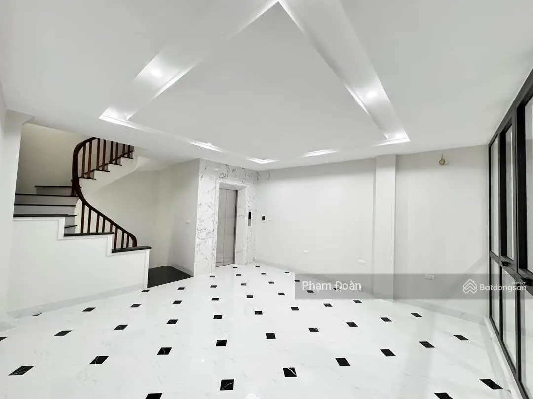 Bán nhà nguyên căn mặt phố Trịnh Đình Cửu - mặt phố hai bên vỉa hè - bán nhà quận Thanh Xuân giá rẻ