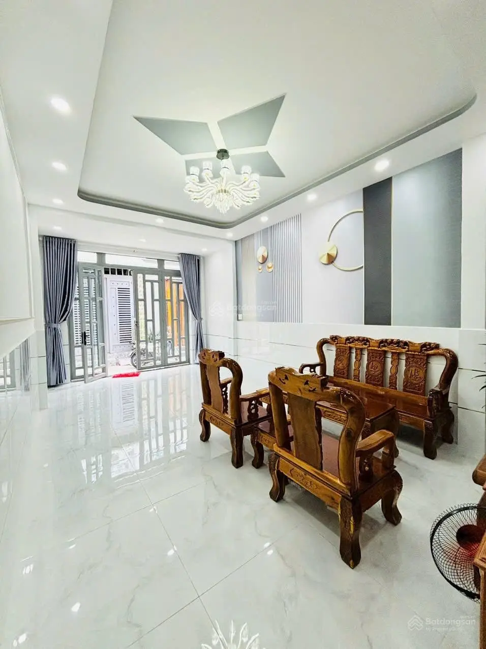Nhà đẹp 2 tầng 3pn đường Bình Trị Đông phường Bình Trị Đông quận Bình Tân