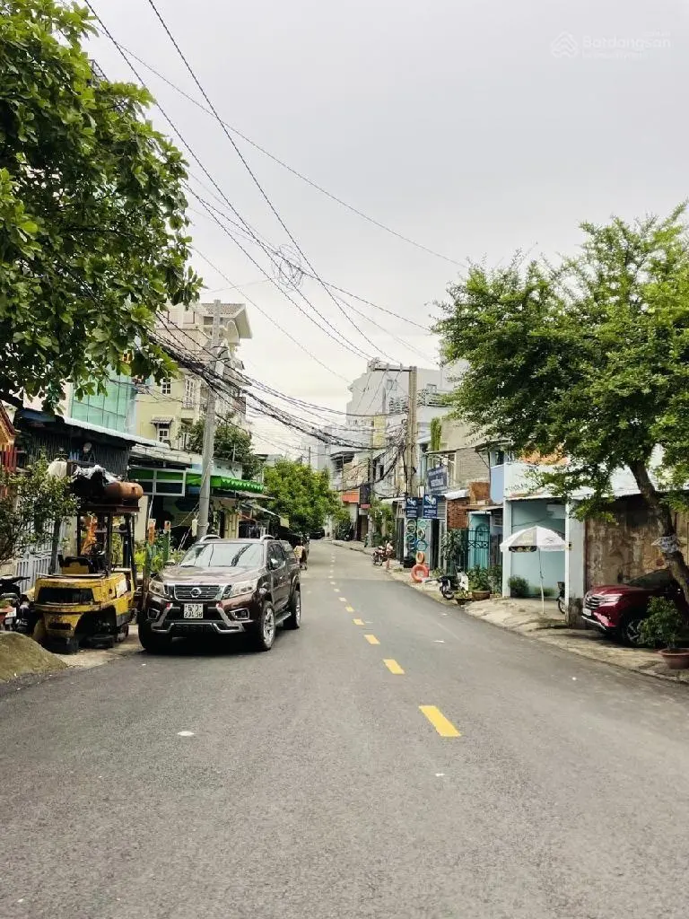 Chỉ 5,9 tỷ. Nhà MTKD đường 12m ngay ngã 4 MK, Xa Lộ Hà Nội. Ngang 5,6m. 2 tầng.