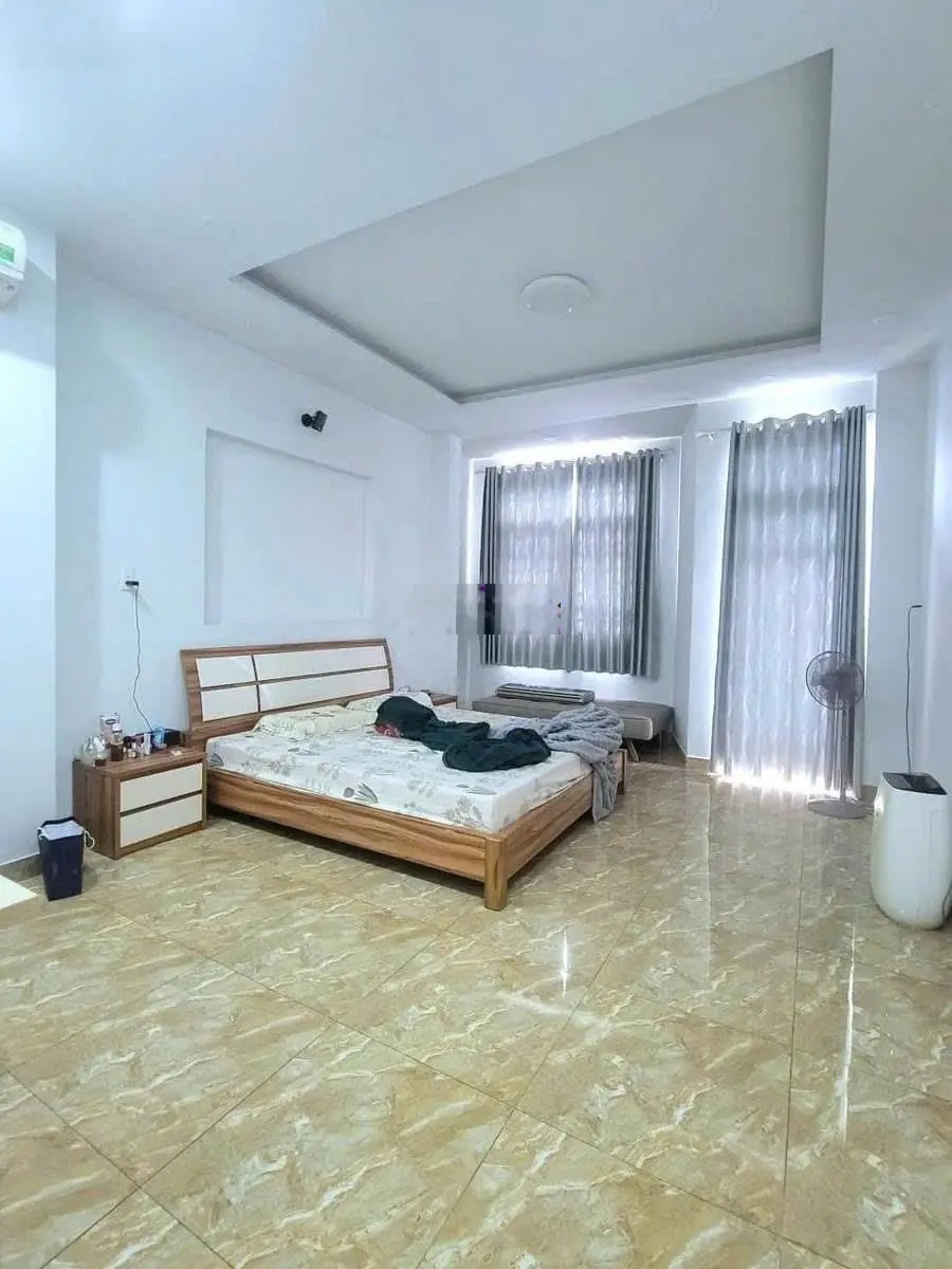 Cô chú chủ nhà cần ra đi gấp căn nhà tâm huyết nằm hẻm đường Đoàn Nguyễn Tuấn, 65m2. Sổ hồng riêng.