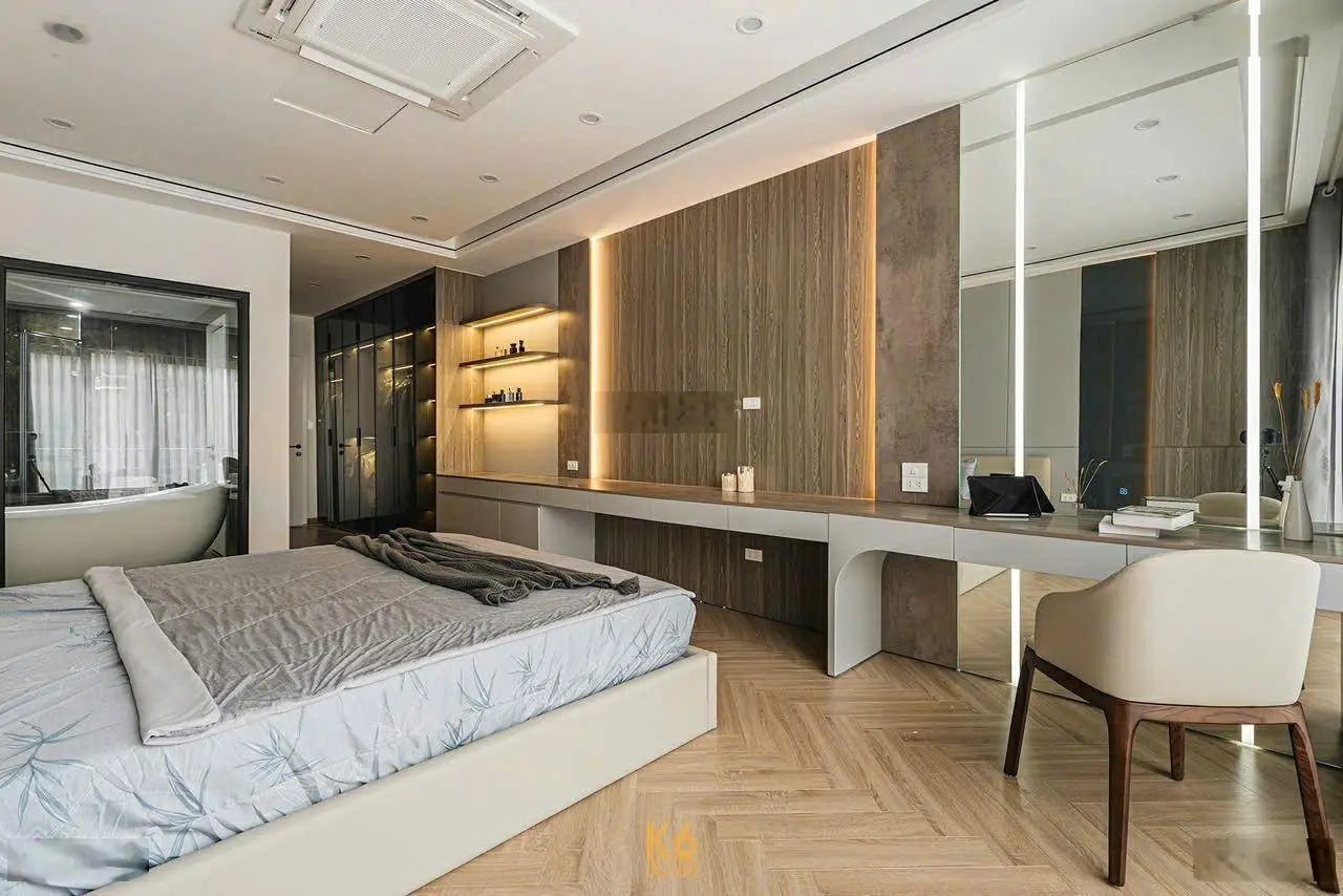Bán nhà mặt phố Trạm 60m2 MT 4m. Phố kinh doanh. 7 tầng thang máy 450kg 4 ngủ mặt phố kinh doanh