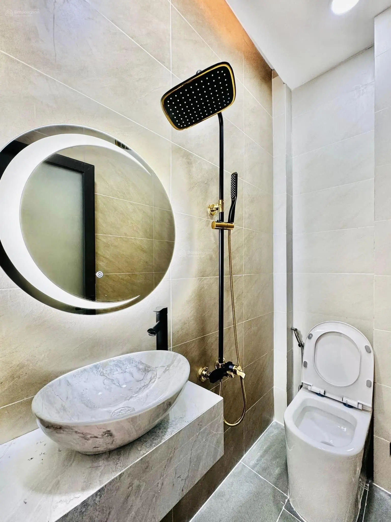 Nhà mới 48m2 đường Tô Ngọc Vân, Thủ Đức giá chỉ 2tỷ350.Nhà 3 tầng-3PN, tiện ích sẵn, dọn vào ở ngay