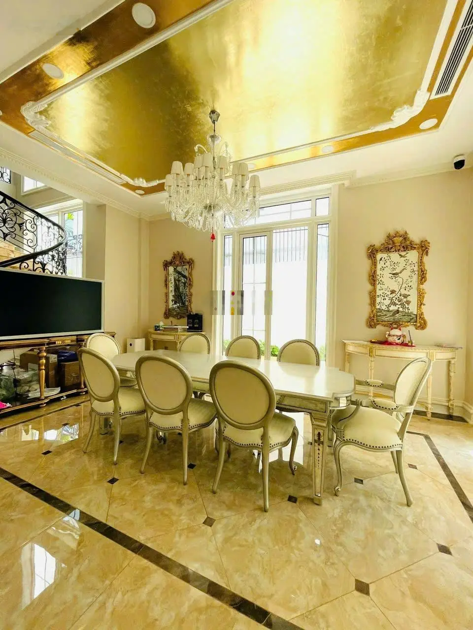 Biệt thự sang trọng phong cách Tân Cổ Điển dt đất 330m2 hướng Tây Nam ngay KDT Phước Hải Nha Trang