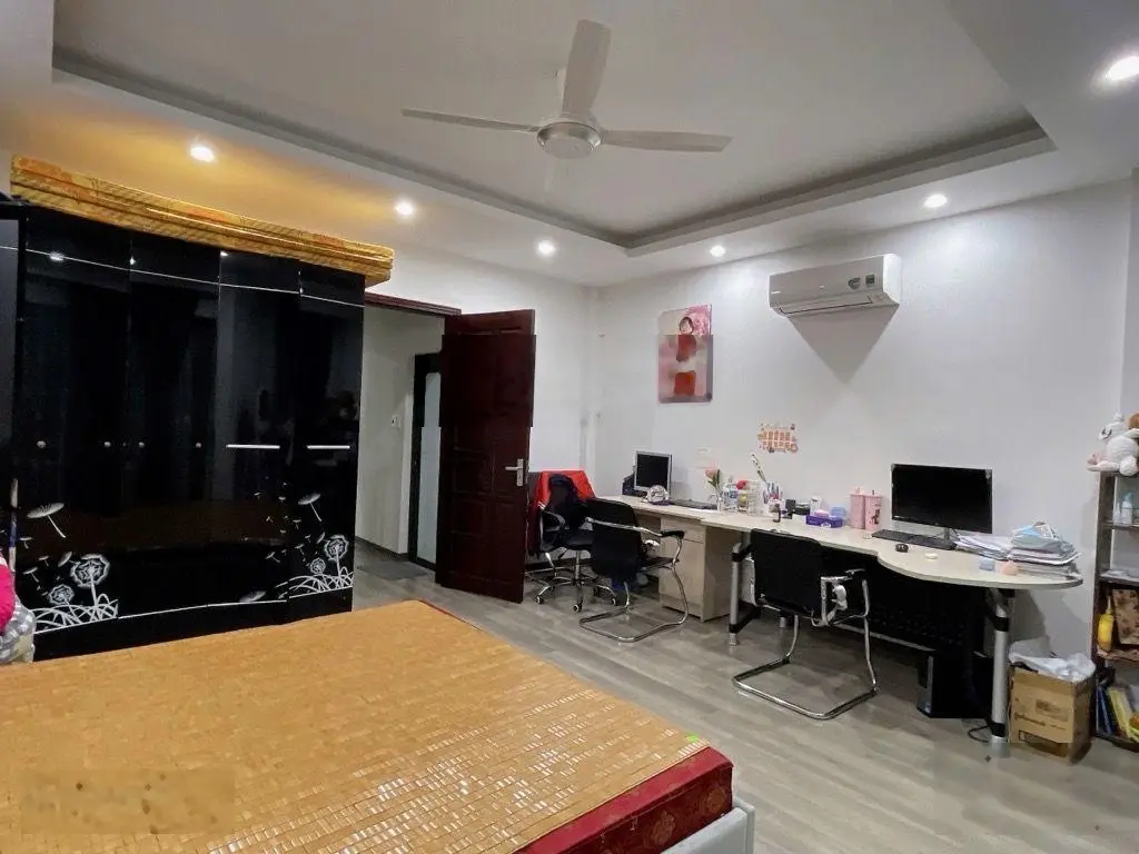 Nhà Nguyễn Đổng Chi, Cạnh Vinhomes Hàm Nghi, 55m2 x 6 tầng x MT5m, phân lô, ô tô, giá chỉ 14,1 tỷ.