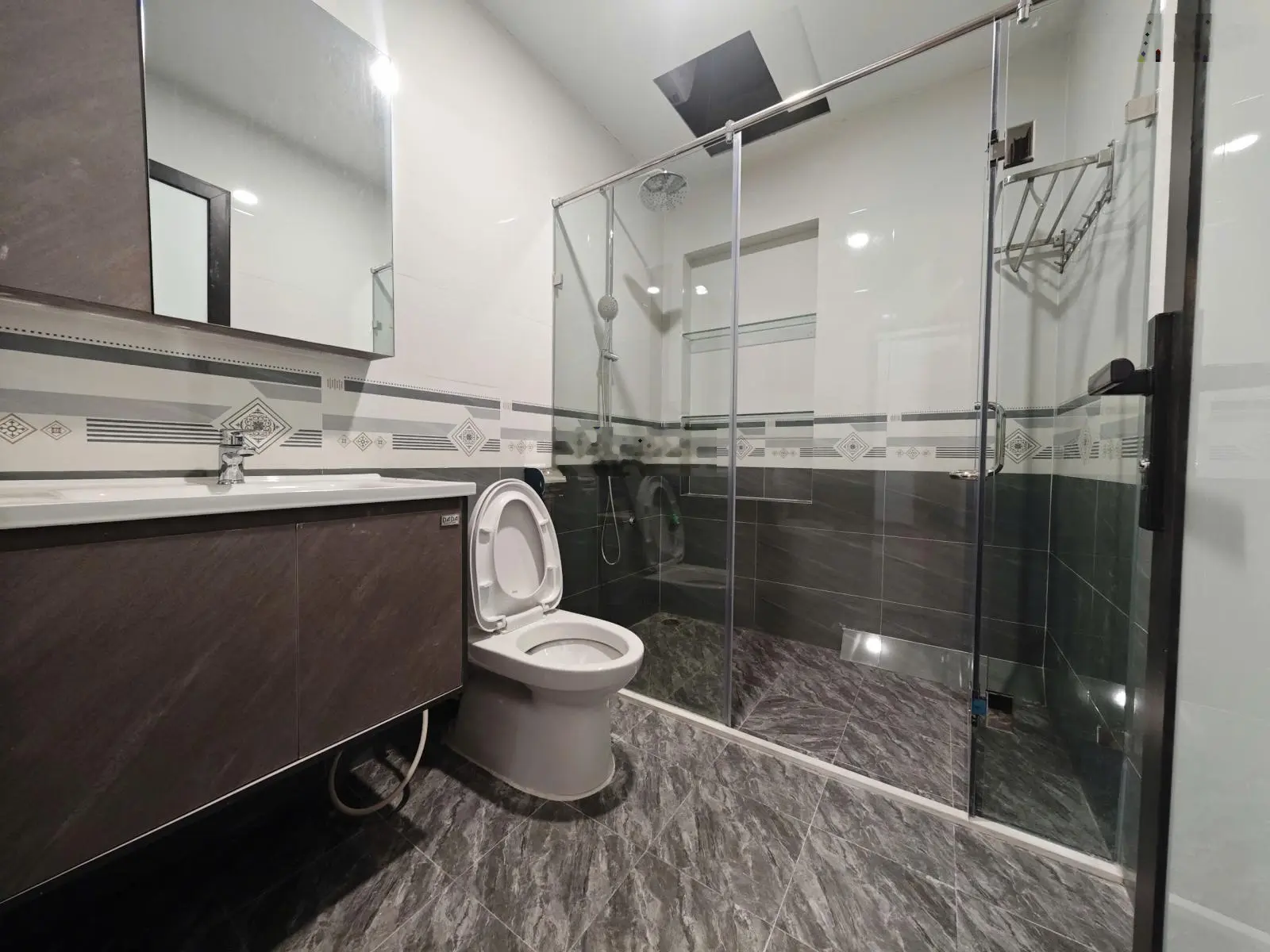 Bán nhà liền kề gần Văn Phú 50m2, 7 tầng thang máy. Vừa ở vừa làm văn phòng.