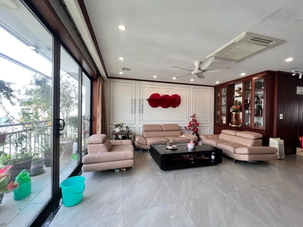 Nhà phố - Lâm Hạ, Long Biên, thang máy, vỉa hè, 3 ô tô tránh, 2 mặt thoáng trước sau