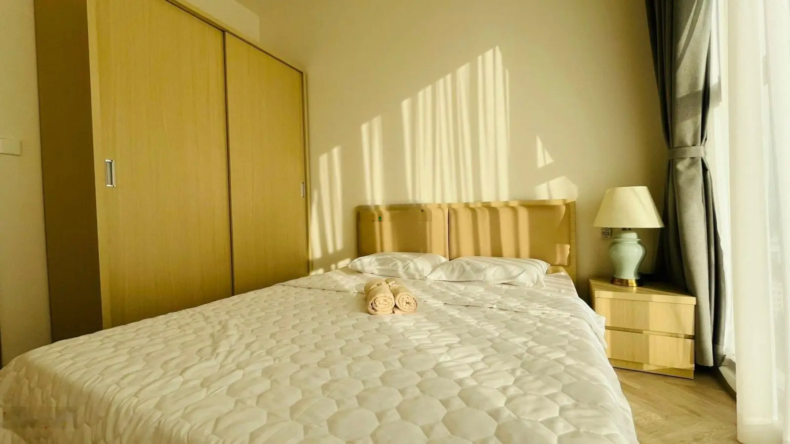 Sang lỗ bán gấp căn hộ 2PN2WC full nội thất cao cấp view thoáng đẹp tại Masteri Centre Point Q9