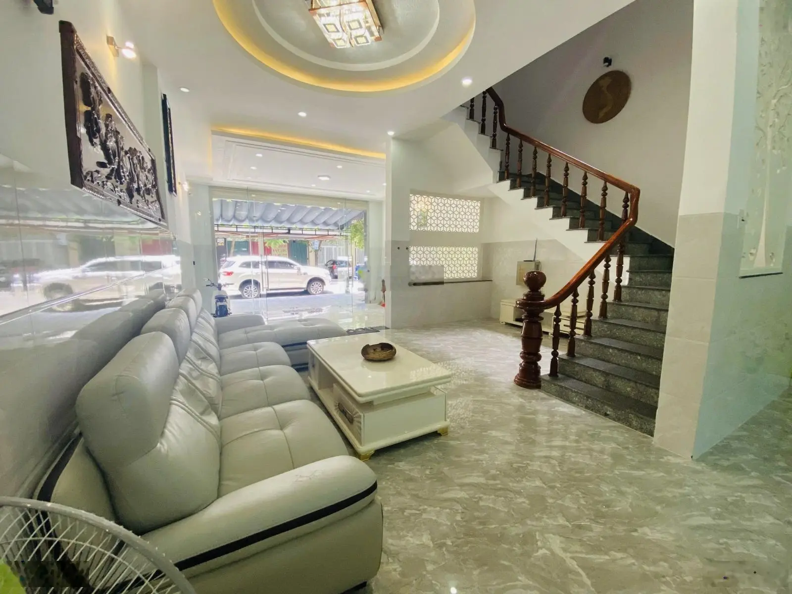 Nhà mới 3 tầng mặt tiền đường Đàm Quang Trung (B1) KĐT Vĩnh Điềm Trung giá chỉ 8,5 tỷ