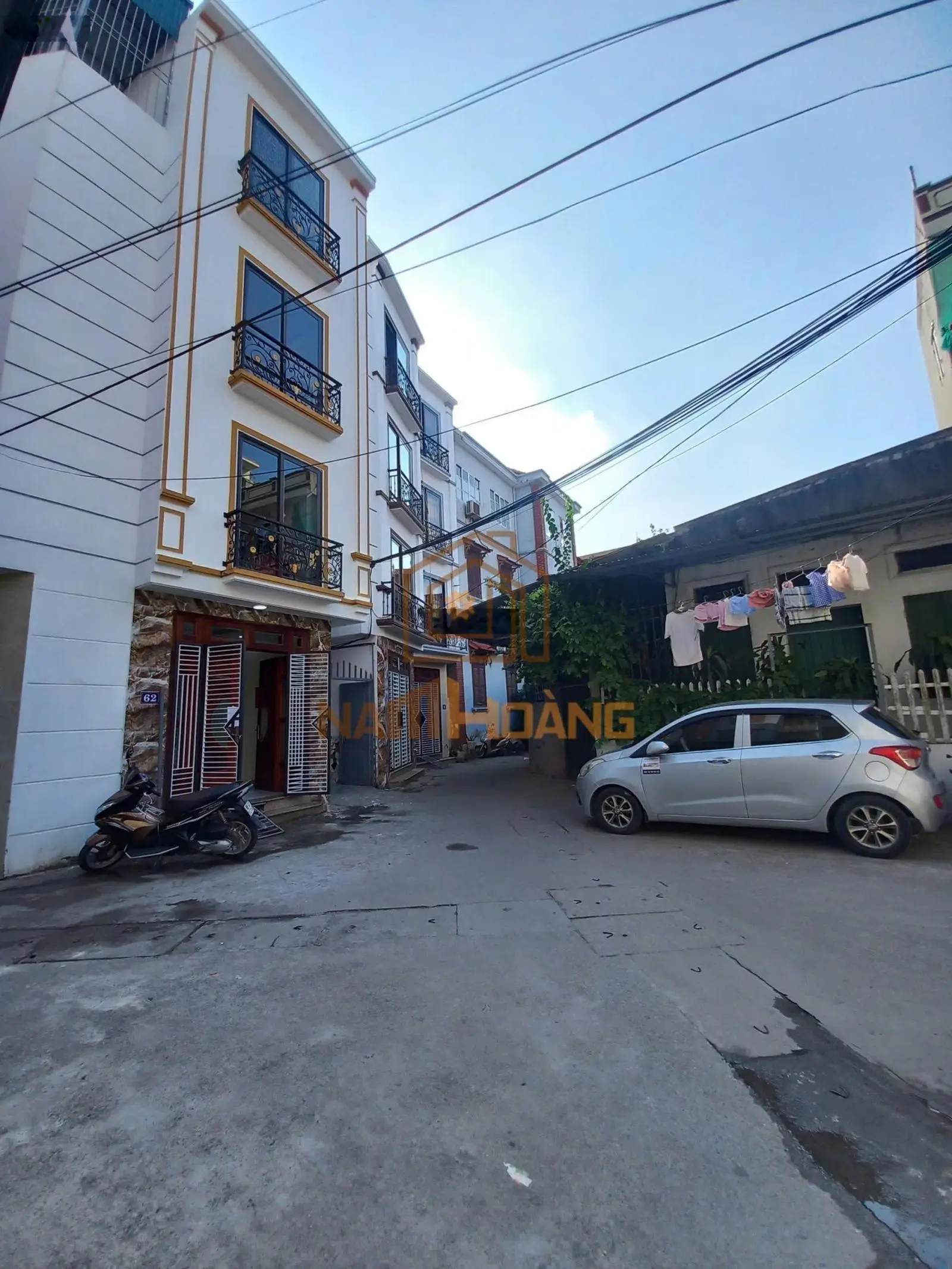Bán nhà Phố Xốm Phú Lãm ~40m2 xây 4 tầng 5 phòng ngủ ô tô đỗ cửa ngõ thông ô tô qua 6,15 tỷ