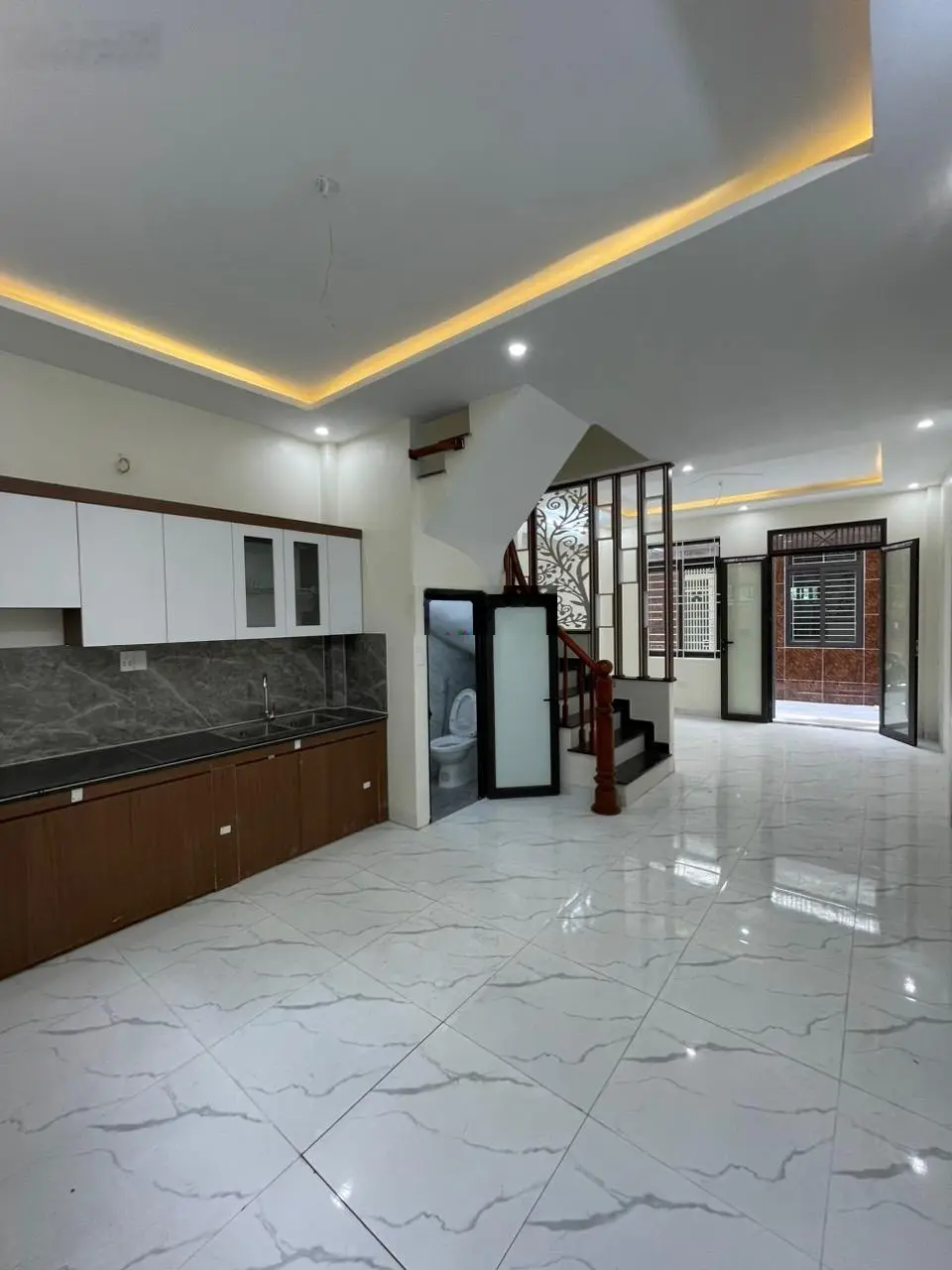 Bán nhà 40m2 giá 2tỷ900 ô tô lùi cửa, sổ đỏ chuẩn, trạm bơm Yên Nghĩa KĐT Đô Nghĩa, không lỗi gì