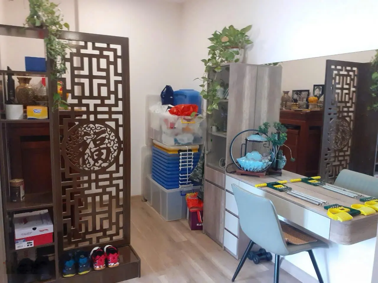 Bán căn Sol Forest Ecopark, 1 ngủ 45m² - đủ đồ, hướng Nam mát mẻ, giá 2,x tỷ bao phí