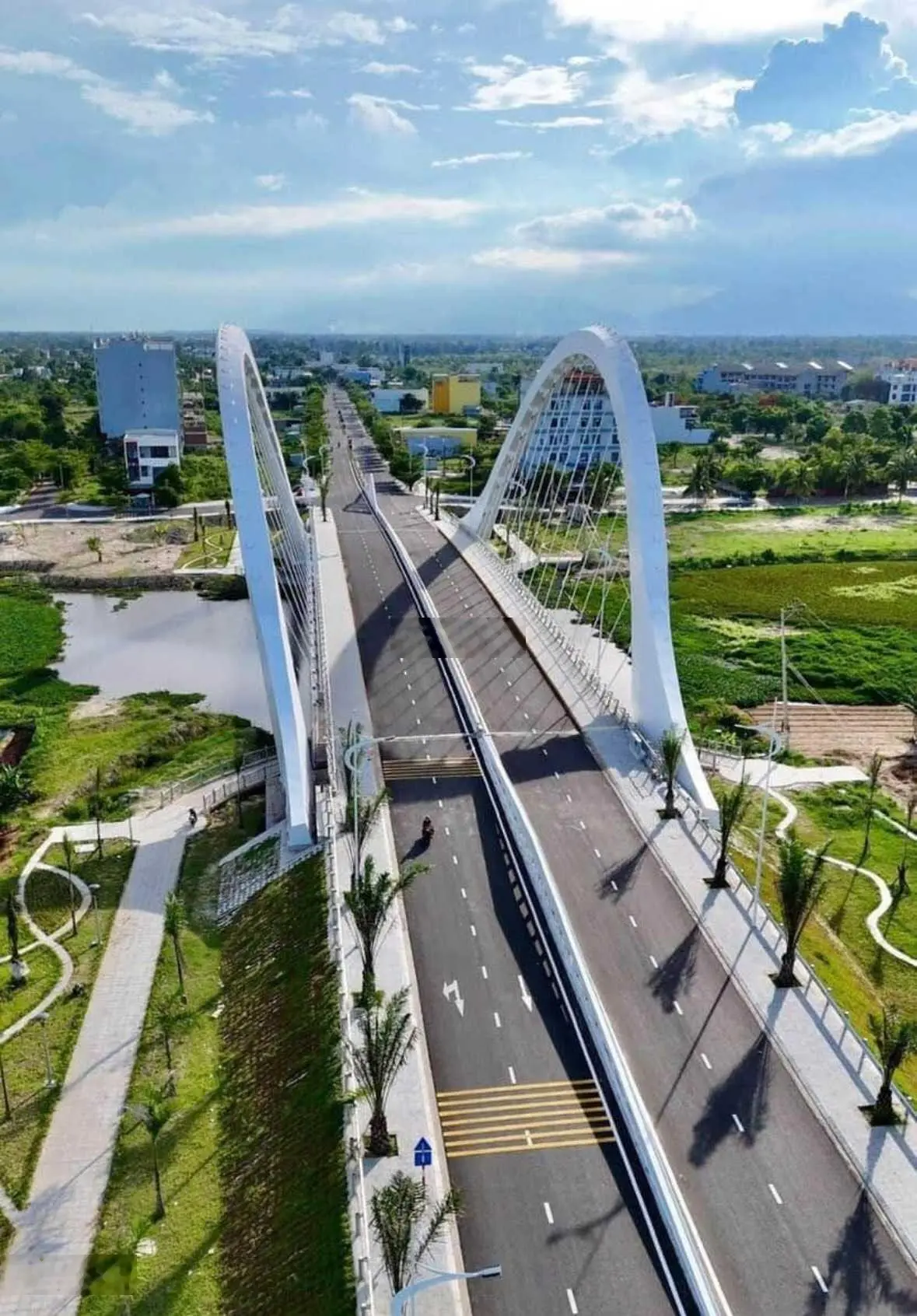 Đất nền biệt thự view sông Cổ Cò KĐT Green City, hướng Đông nhìn qua sân Golf. Giá chỉ 24tr/m2