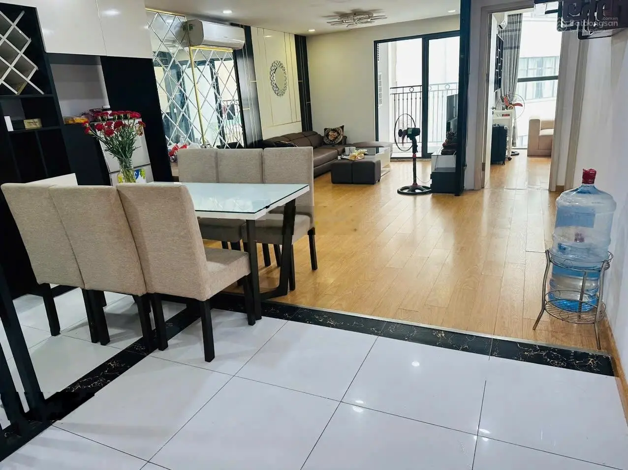 Chính chủ gửi bán gấp căn hộ siêu hiếm tầng trung, view thoáng mát. Liên hệ xem nhà: 0343 191 ***