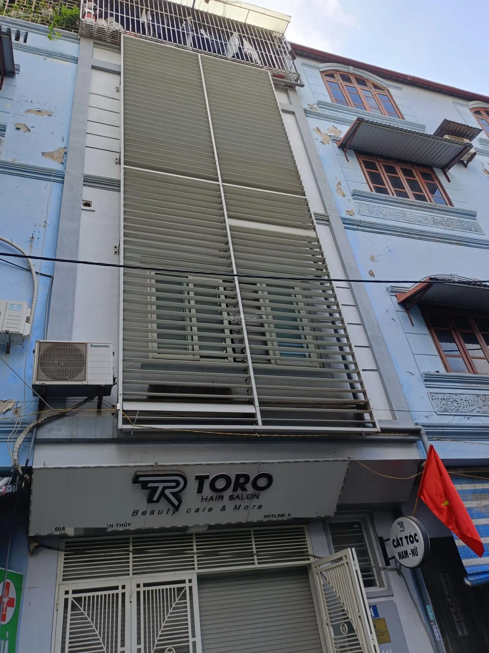 Chính chủ cần bán nhà Xuân Thủy diện tích 33.5m2, 4 tầng, nhà cách phố 5m, mặt ngõ 12m