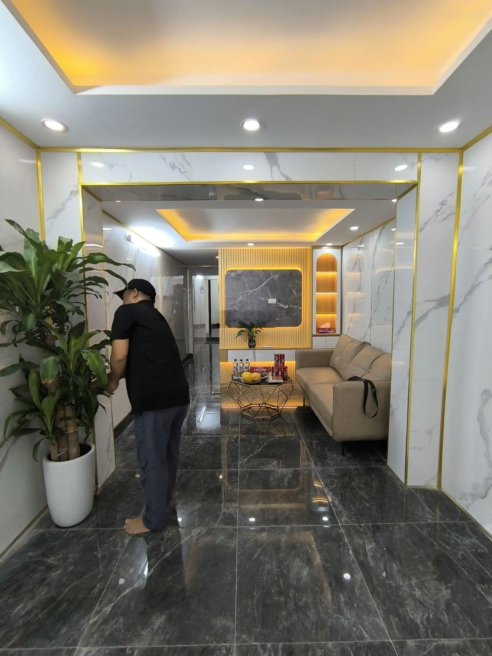 60m2 - ngay mặt đường kinh doanh, thuận tiện, oto tránh