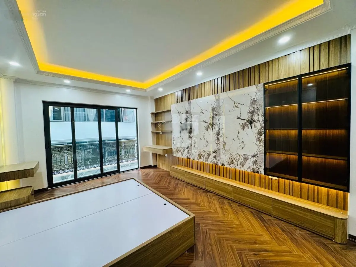 Bán nhà xây mới THANG MÁY, xây mới Gara 3 oto quận Hai Bà Trưng