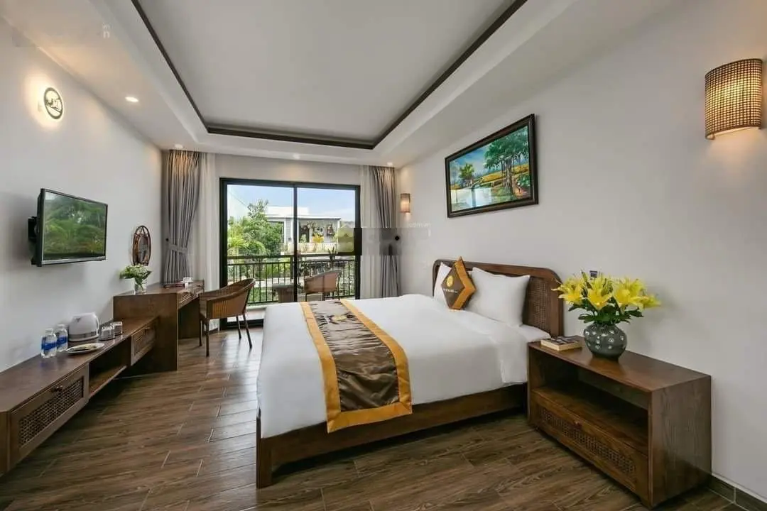 Chính chủ bán nhanh villa 12 phòng mặt tiền Nguyễn Phúc Tần gần Nguyễn Hoàng chợ đêm 20 tỷ