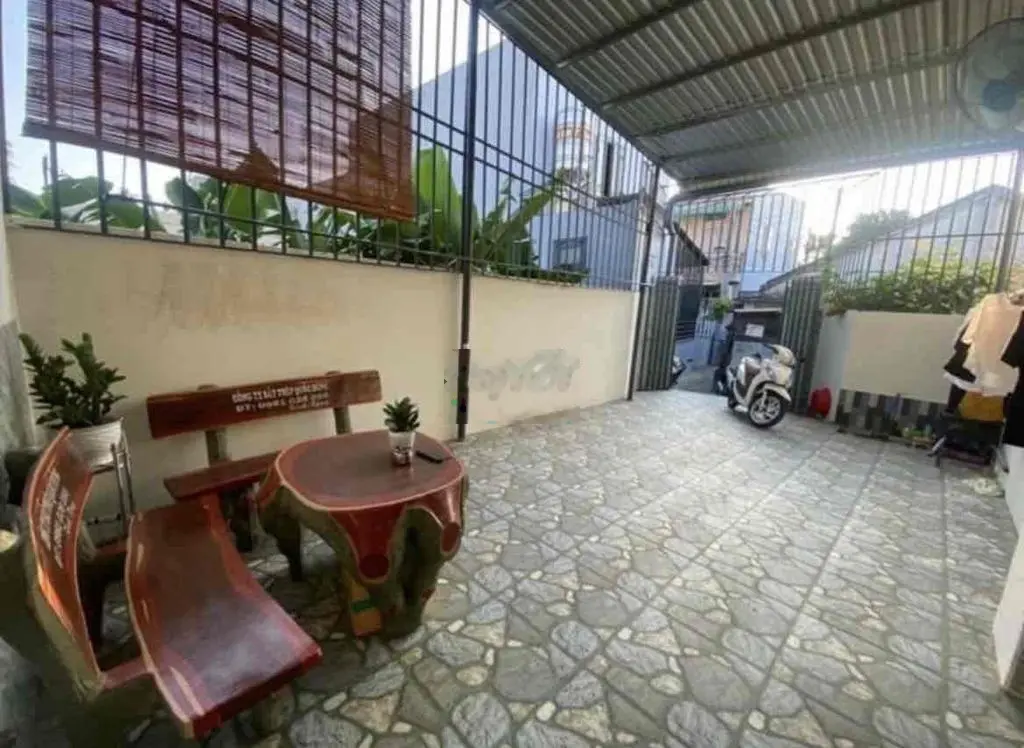 Cần Bán Nhà Trọ, 8 Phòng, Gần Khu Công Nghiệp Mỹ Phước, SỔ RIÊNG
