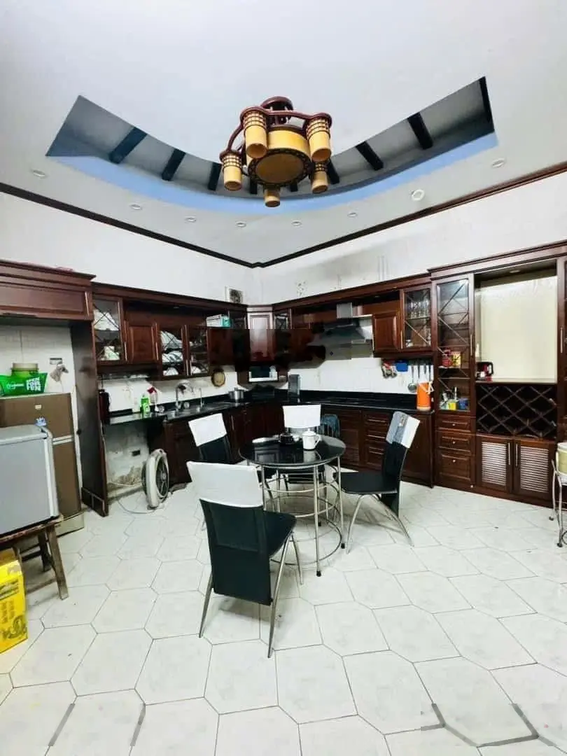 Mặt Phố Lò Đúc Hai Bà Trưng, 6 Tầng Kinh Doanh 120tr/tháng, DT 120M MT 6.7m Giá 99Tỷ.