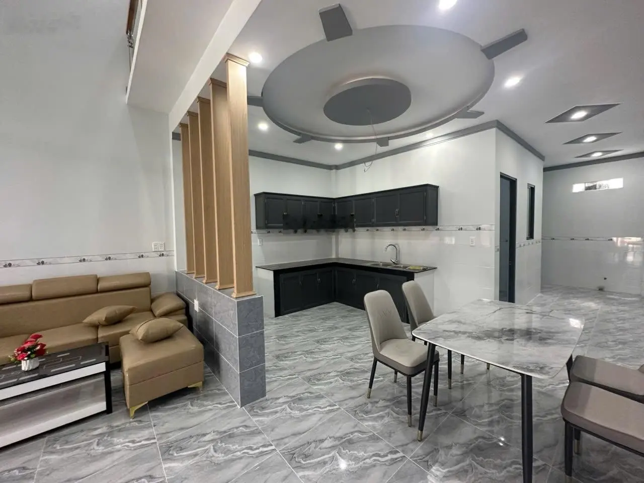 Bán nhà sổ riêng, giá rẻ chỉ 1 tỷ 990 gần trường đại học Công nghệ Trảng Dài