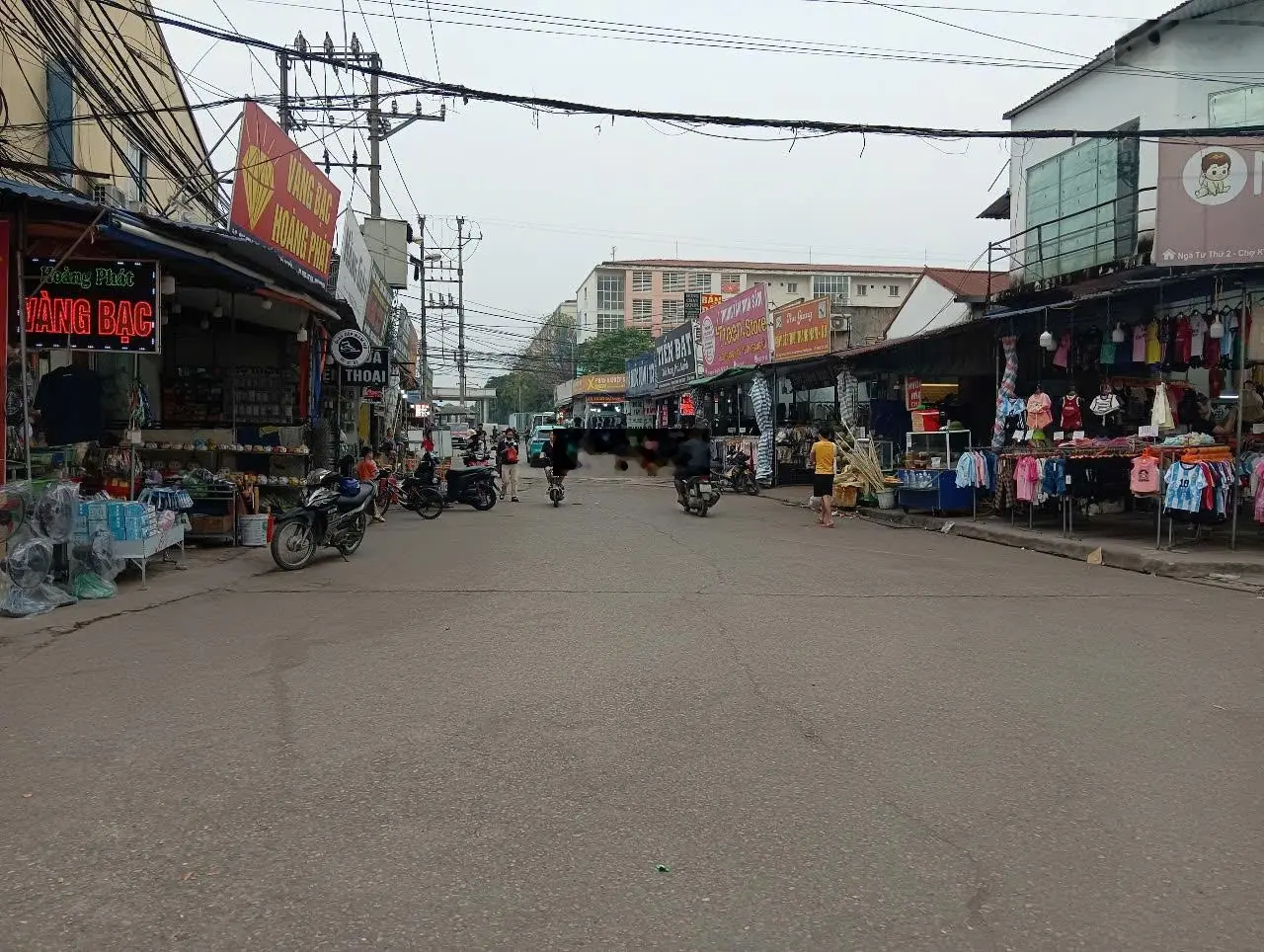 Bán gấp tòa nhà 1200m² x 6 tầng tại chợ Sam Sung Thái Nguyên KD cực tốt; chỉ 80 tỷ - ra lộc!