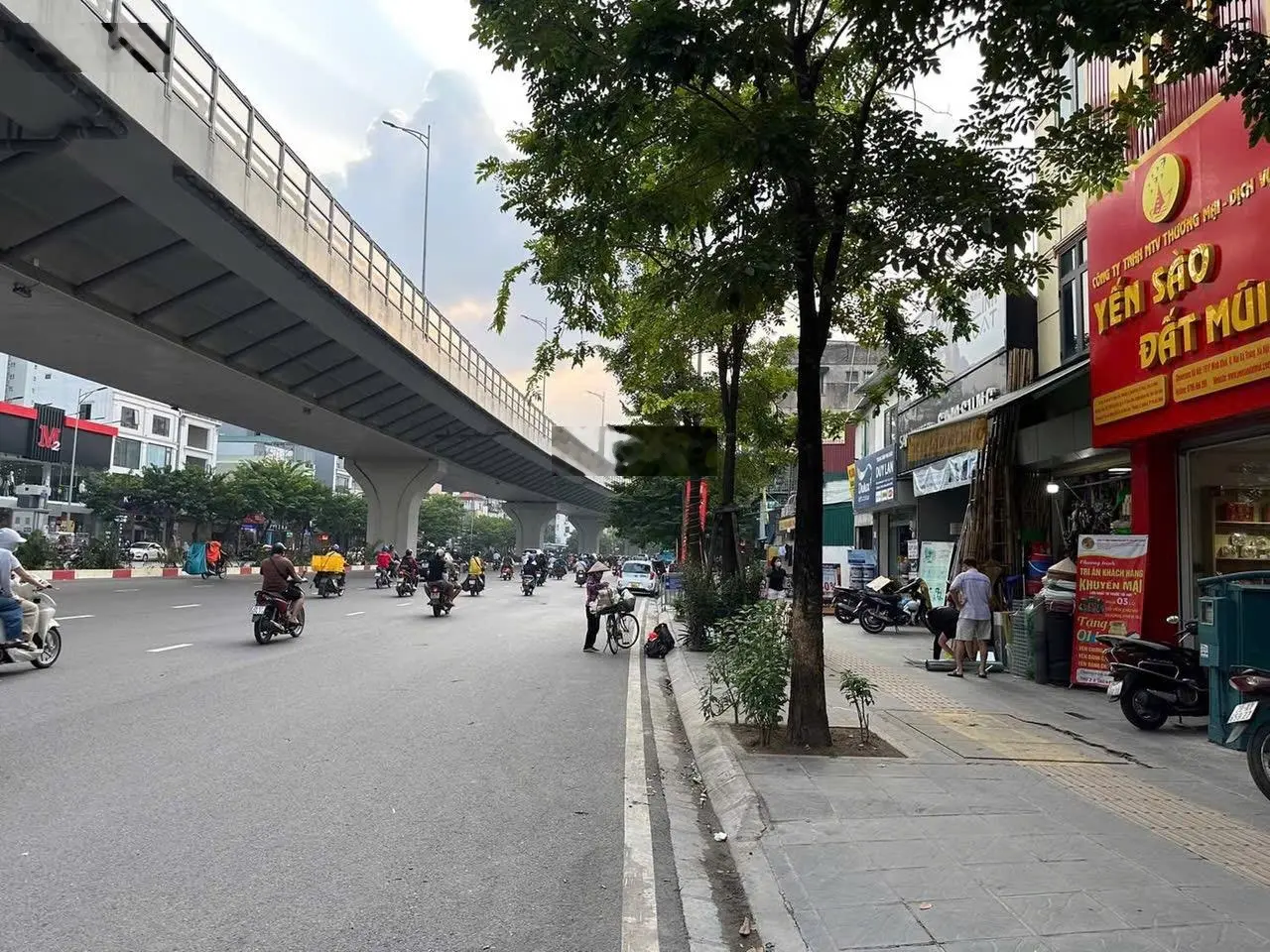 Bán Mặt phố Minh Khai, Hai Bà Trưng . DT 148m2 2T Mặt tiền 7m. giá: 67 tỷ. LH :0383 426 ***