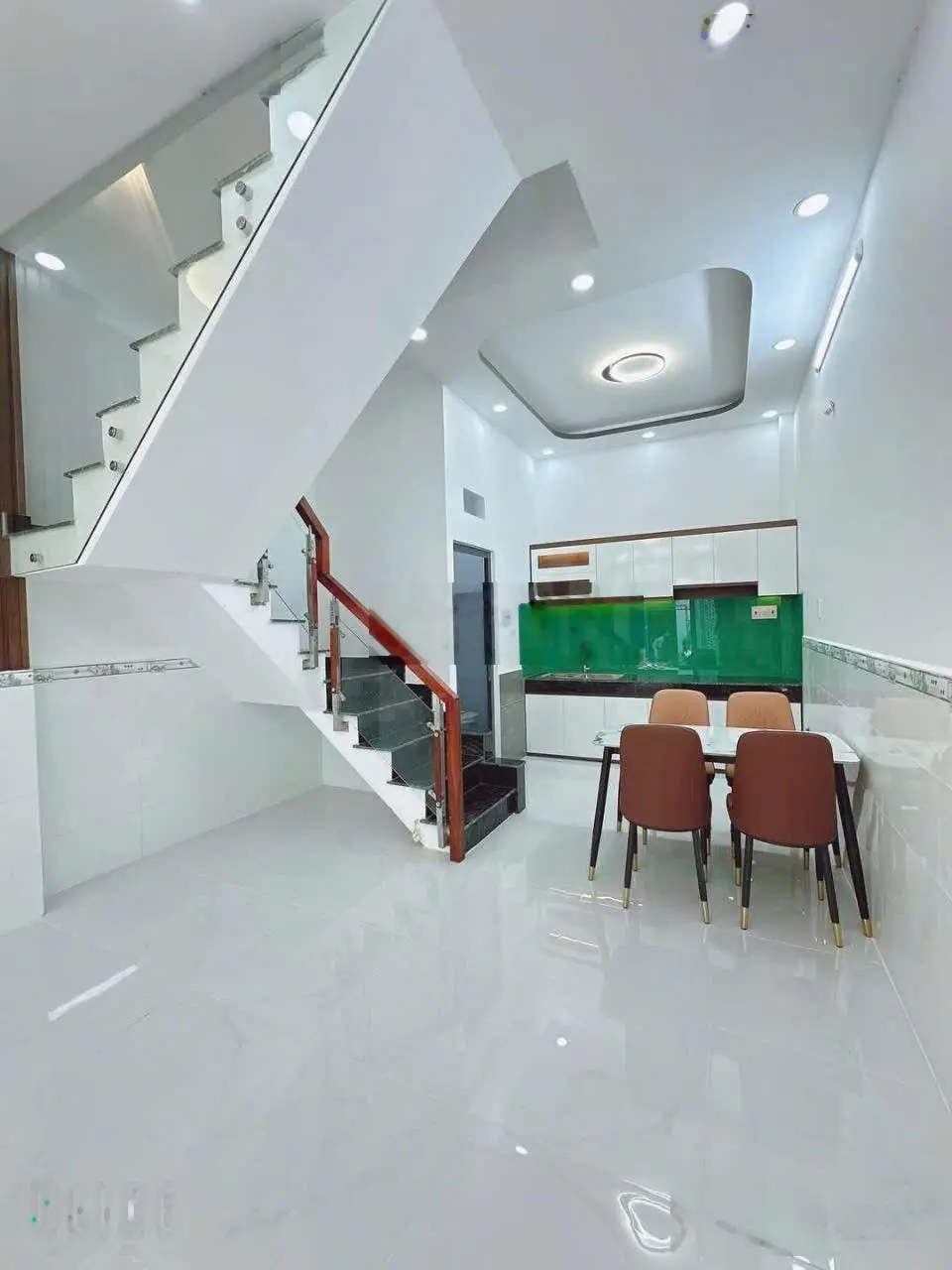 Bán nhà mới đẹp Huỳnh tấn phát, sát quận 7 giá 3,85 tỷ