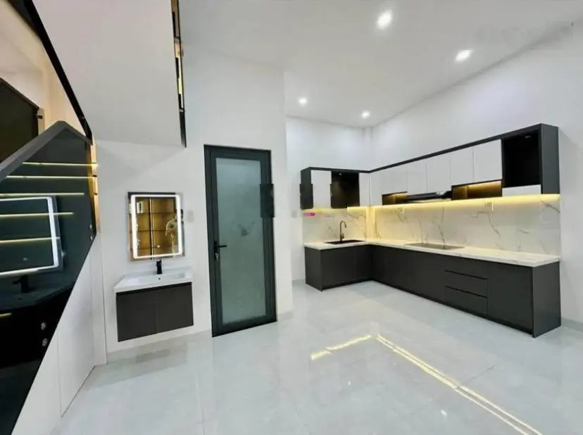 Nhà hẻm 1/ trên đường Trịnh Như Khuê 80m2 gần chợ, trường học, SHR thiện chí mua bớt lộc