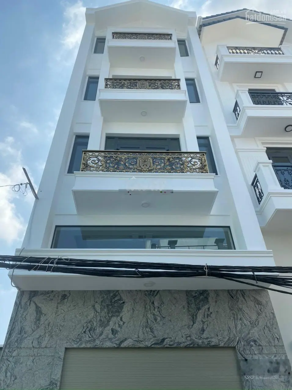 Bán nhà 1 sẹc đường 18B quận Bình Tân, ngang 4,5x17m, đúc 3,5 tấm hẻm 8m. Xe hơi vào nhà 5tỷ8