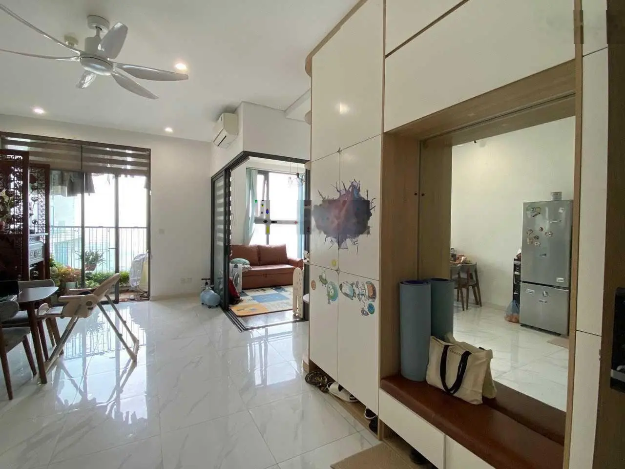 Chính chủ bán 3pn, 125m2, bc đông nam, giá 6,2 tỷ, có slot oto, mát mẻ. lh:0343,202.831