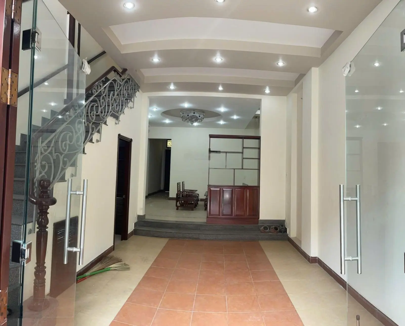 Bán Nhà Mặt tiền, trệt, 3 lầu, đường 14 B , Phường An Phú, Thủ Đức. Giá: 19 tỷ thương lượng.