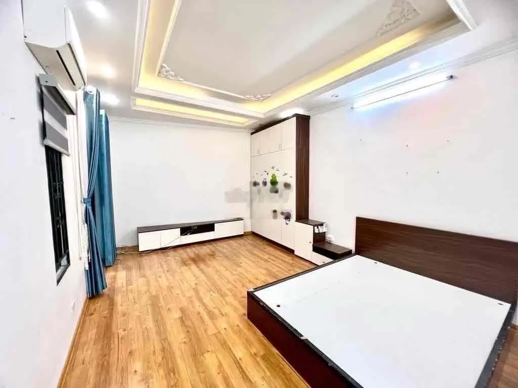 Bán nhà Hoàng Mai - 47m2 - 3PN full đồ - Ngõ thoáng. Giá: 5,45 tỷ