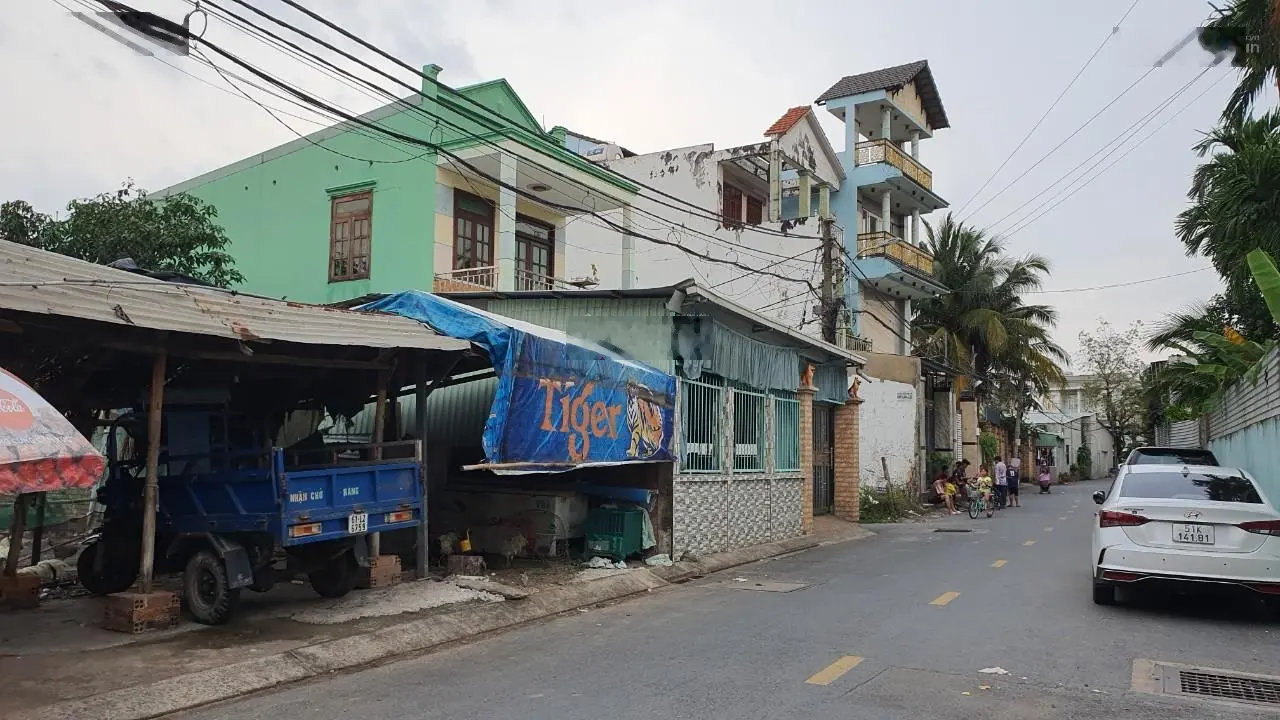 Bán đất mặt tiền đường số 2 Nguyễn Duy Trinh, DT: 234 m2(ngang 9m), giá: 13ty8 TL. LH: 0903 333 ***