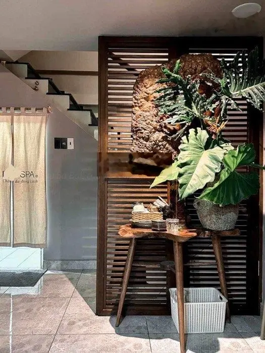 Sang nhanh tiệm spa, Hồ Thị Kỷ, 5x14m, 2 tầng, 4PN, 5WC, đang KD 35tr/thang HĐ còn 6th, sổ đẹp