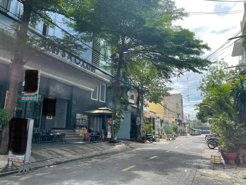 Đường 12m Tô Hiệu Tân Phú Bán Đất tặng Nhà