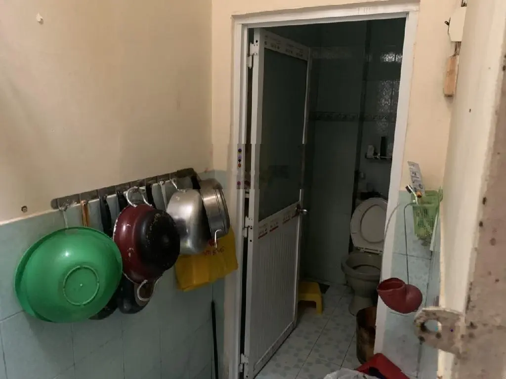 Mặt tiền đường Số P4 Q4 - khu kinh doanh sầm uất - một đời chủ - 40m2 - ngang 4m chỉ 10,5tỷ