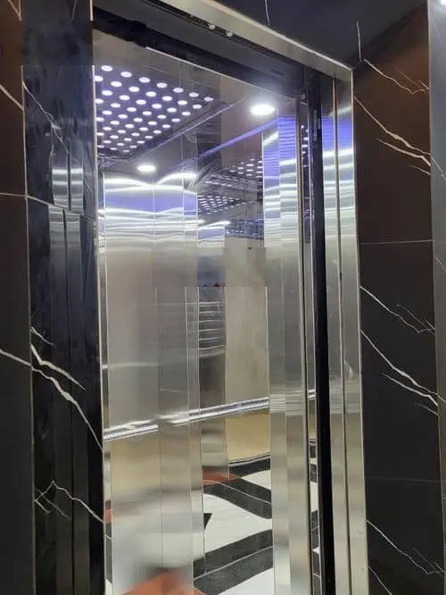 Chào bán nhà đẹp ô tô đỗ gara nhà mặt tiền rộng trung tâm Thanh Xuân 15tỷ