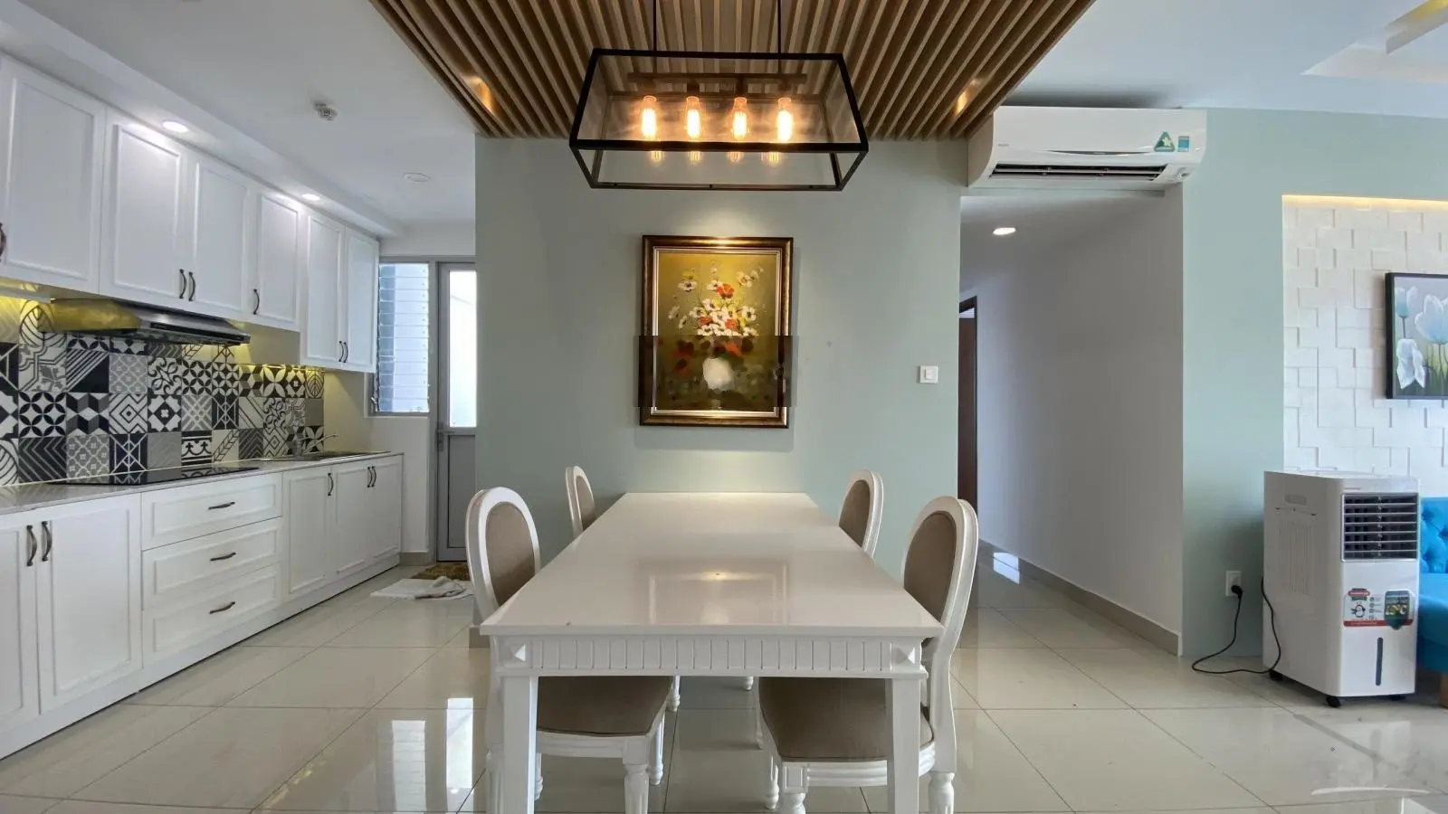 Bán gấp căn hộ Ruby 98m2 3PN khu Celadon view nội khu, giá 3.47 tỷ