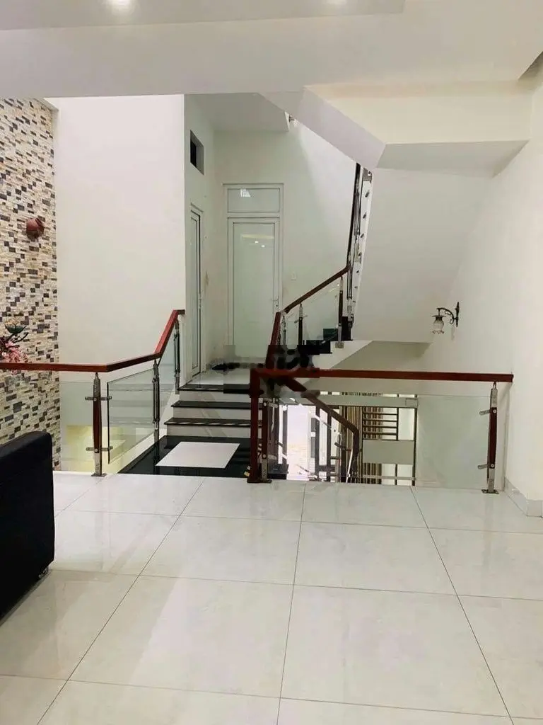 Bán nhà 3 tầng MT 10M5 LƯƠNG ĐỊNH CỦA - KHUÊ TRUNG gần Thăng Long
