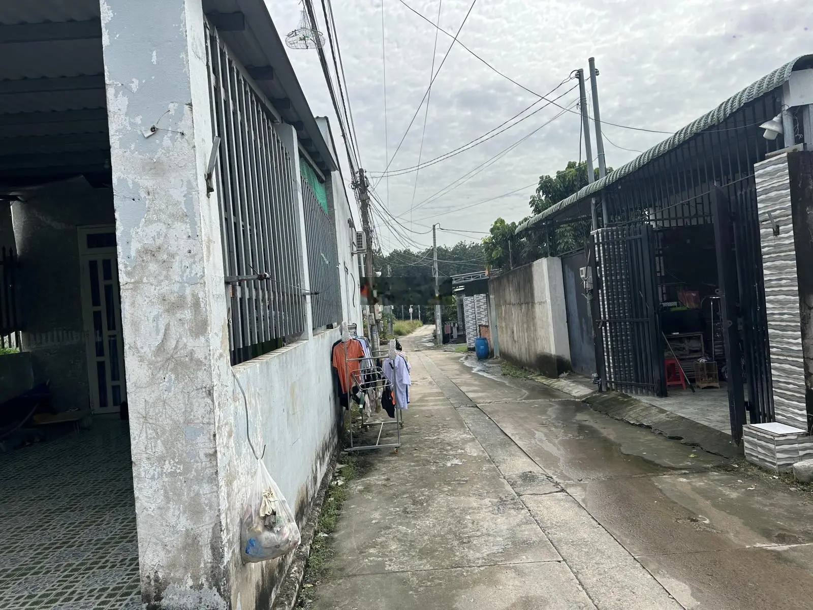 Cần bán nhà sổ riêng giá rẻ, gần chợ cây Sung trảng dài .Chỉ 1,5 tỷ