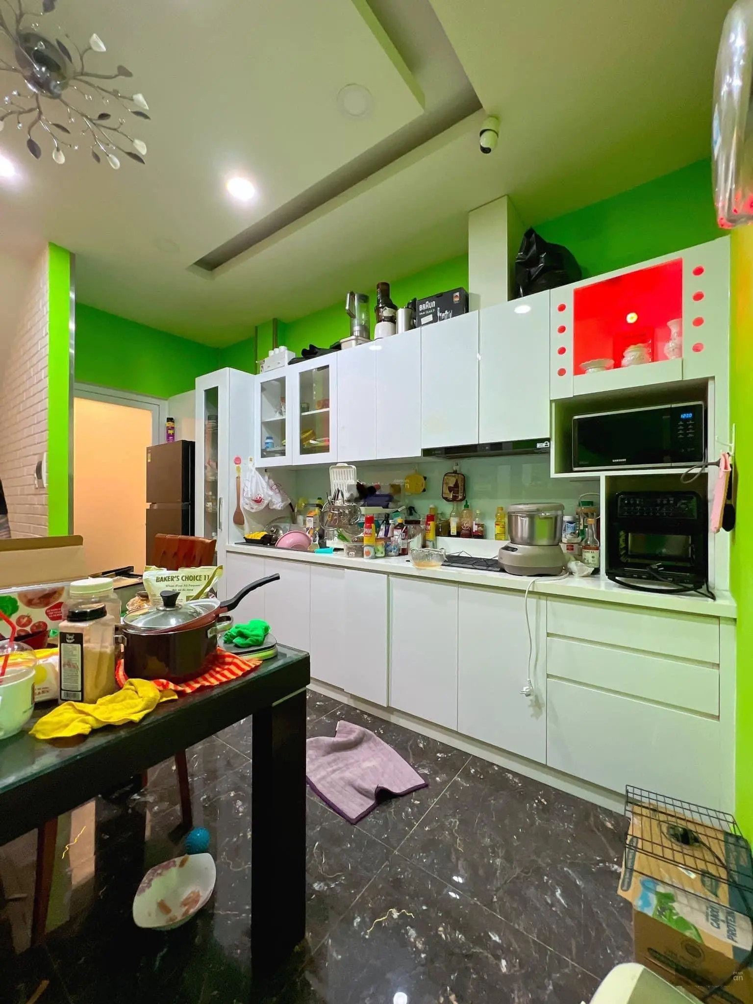 Bán nhà 2 mặt tiền đường số căn góc đang kinh doanh ngang 9m dài 10m, giá giảm sập chỉ 17 tỷ 780