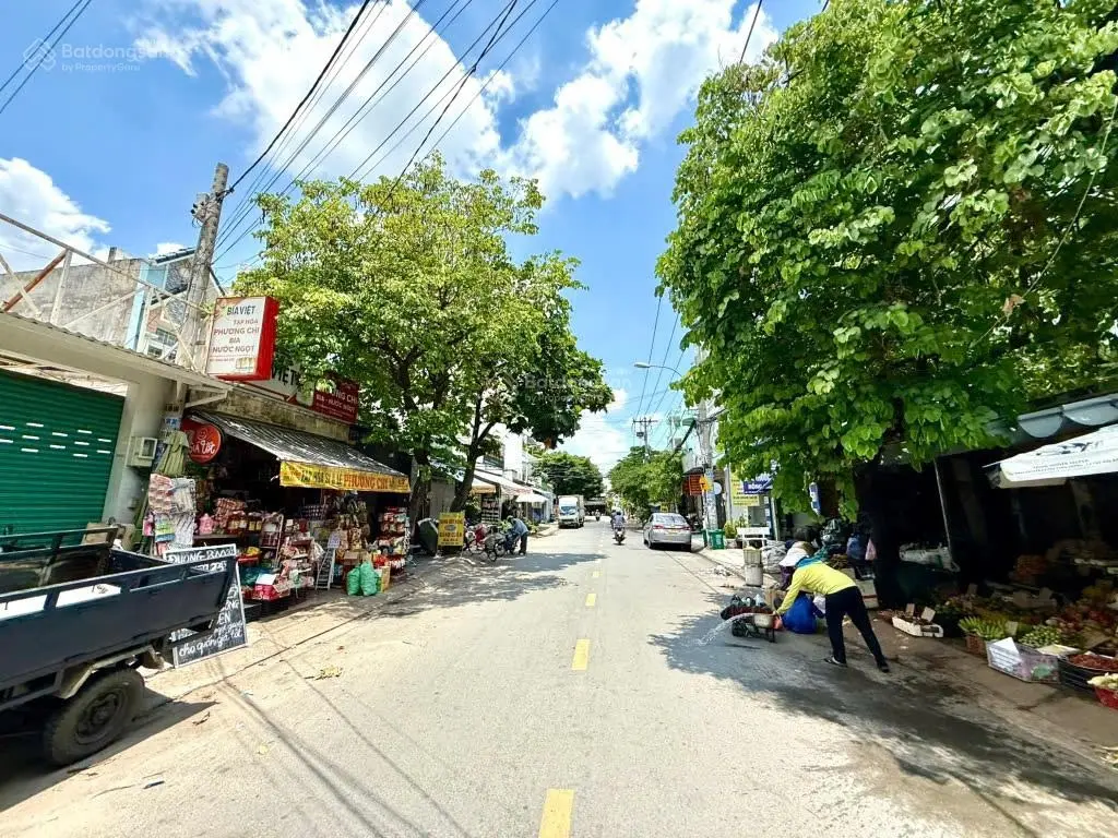 Nhà cấp 4 Mặt tiền đường NGUYỄN THỊ TRÀNG, phường HIỆP THÀNH, Q12, dt 220m2 (8,8mx25m), Giá 18,2Tỷ