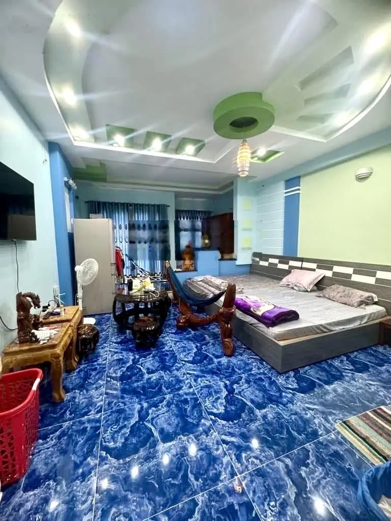 Giảm Mạnh 3 tỷ. Gấp bán. Trả giá là bán. Nhà 4 Tầng 5x20m Mặt tiền khu Tên Lửa Bình Tân nhỉnh 13 tỷ