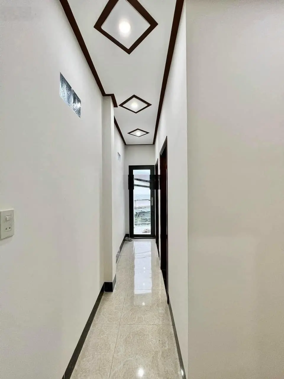 Nhà đẹp giá rẻ đường Võ Thị Sáu nhựa 1 Trệt 1 lầu, 2 phòng ngủ, có sân đậu xe gần THCS Đông Hoà