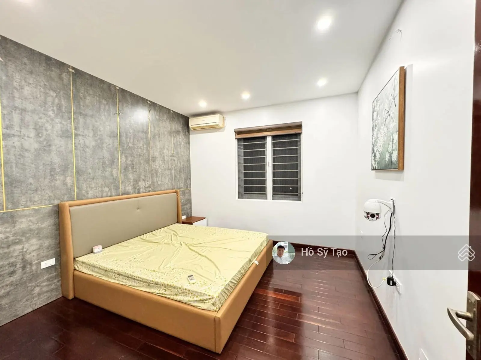 Bán nhà đẹp phân lô đường Trần Quốc Hoàn - Cầu Giấy. Diện tích 82,8m2xMT5,41mx4T. Giá chào 21,46 tỷ